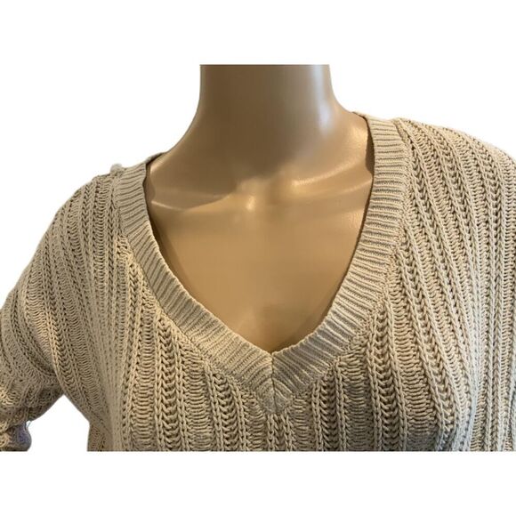 rue21 Womens Beige Ribbed V-Neck Long Sleeve Pullover Sweater Size XS - Picture 2 of 13